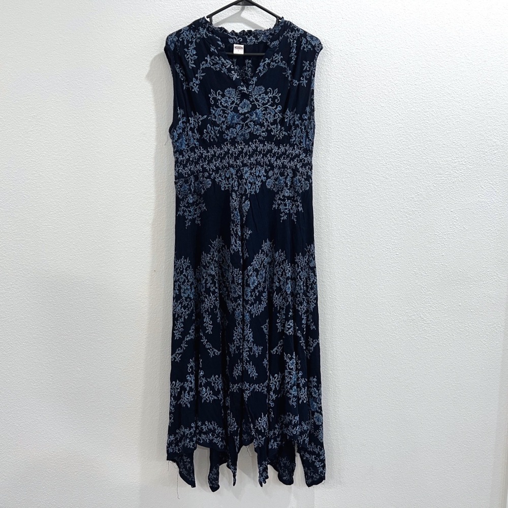 Bila Womens L Navy Blue Floral Rayon Midi Dress Sleeveless Smocked Sharkbite Hem
